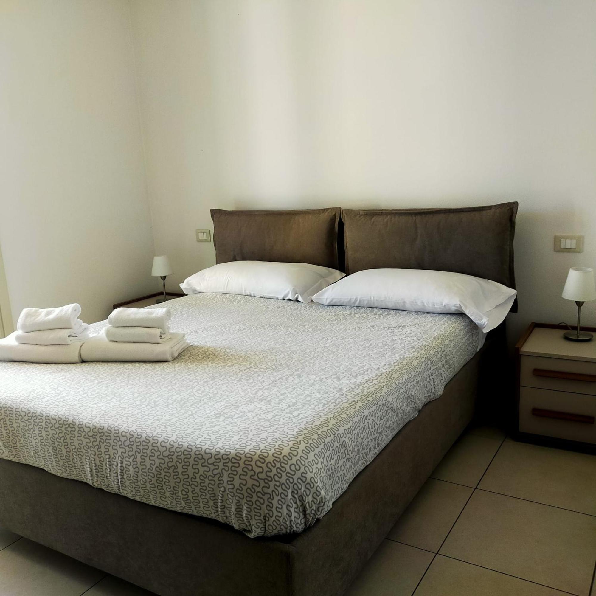 Residence Fiore Rosso Sirmione Ruang foto